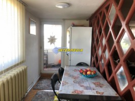 apartament-3-camere-decomandat-finisat-si-mobilat-de-vanzare-ultracentral-in-centru-5